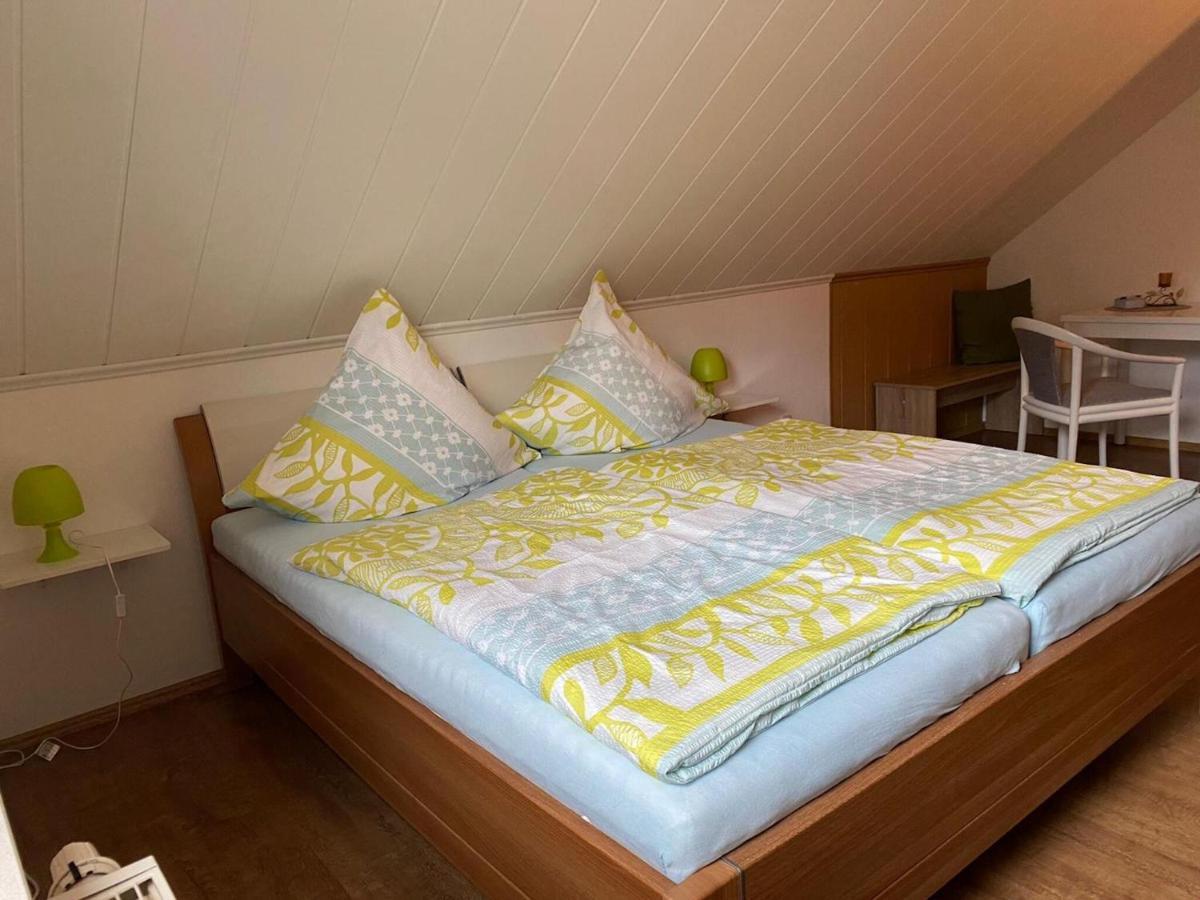 Cozy Apartment In Merlsheim With Garden Nieheim Exteriör bild