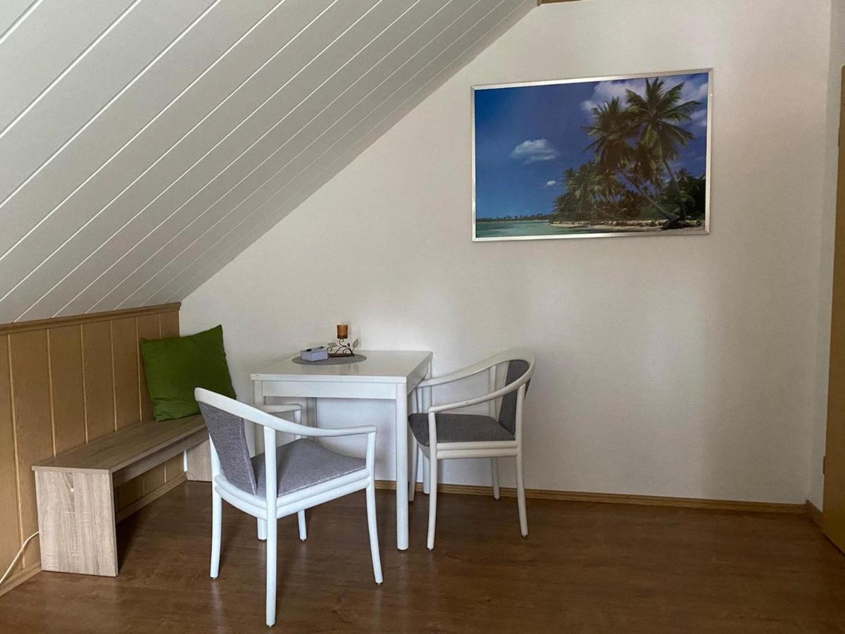 Cozy Apartment In Merlsheim With Garden Nieheim Exteriör bild