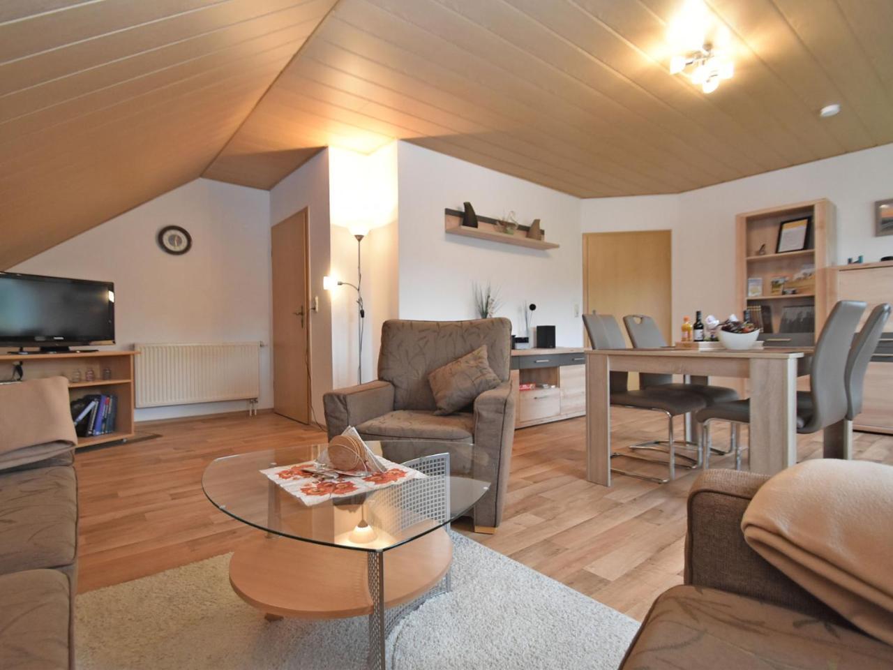 Cozy Apartment In Merlsheim With Garden Nieheim Exteriör bild
