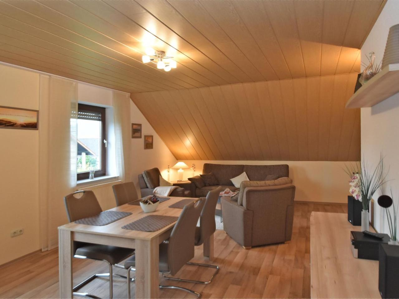 Cozy Apartment In Merlsheim With Garden Nieheim Exteriör bild
